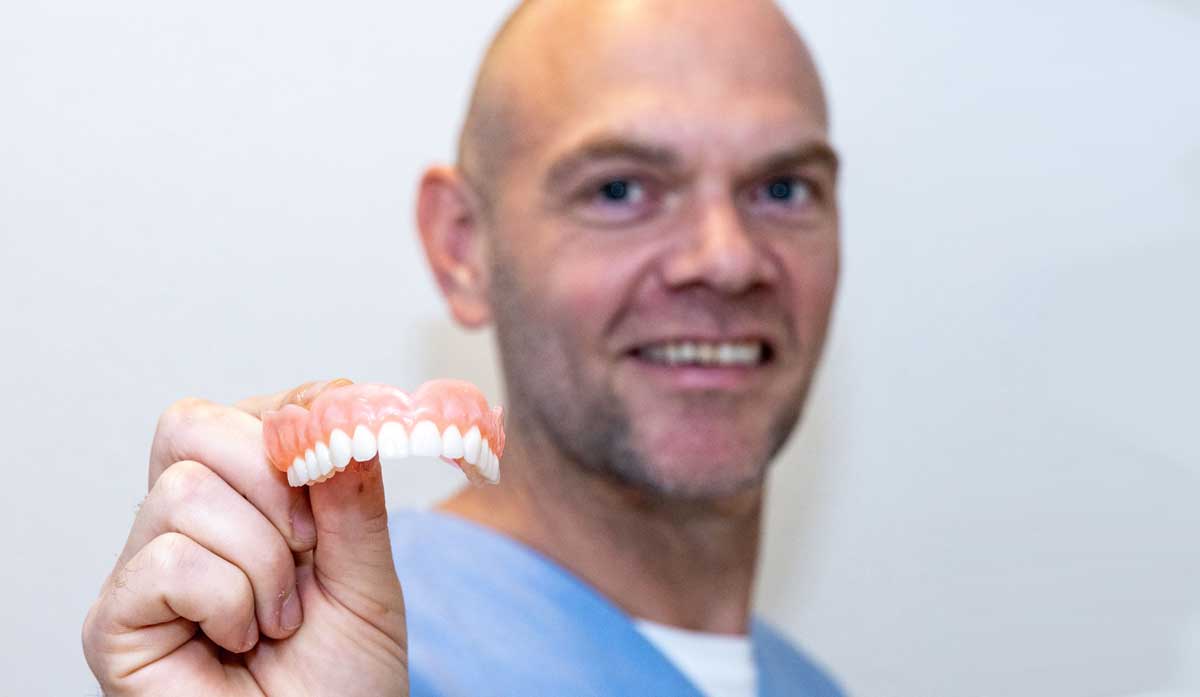 Ole Høy Tandtekniker